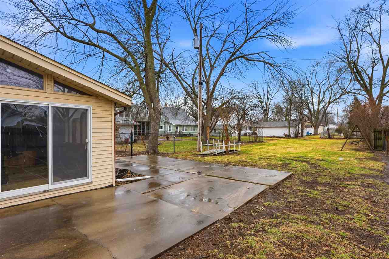 315 E Jackson Street Washington IA 52353