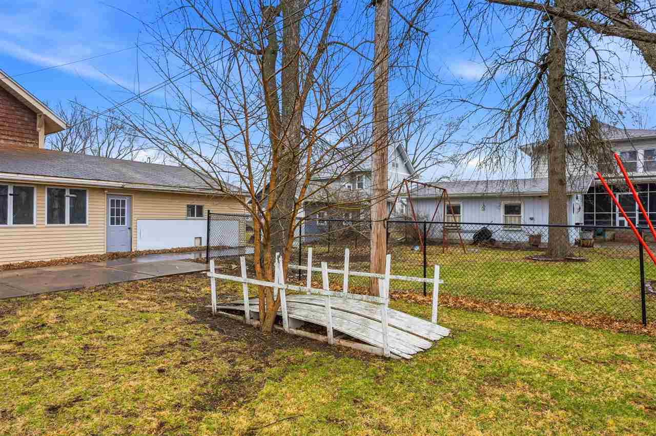 315 E Jackson Street Washington IA 52353