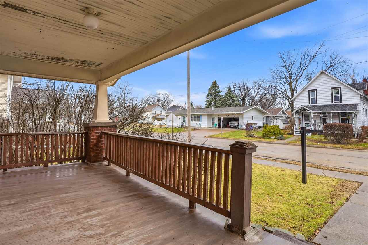315 E Jackson Street Washington IA 52353