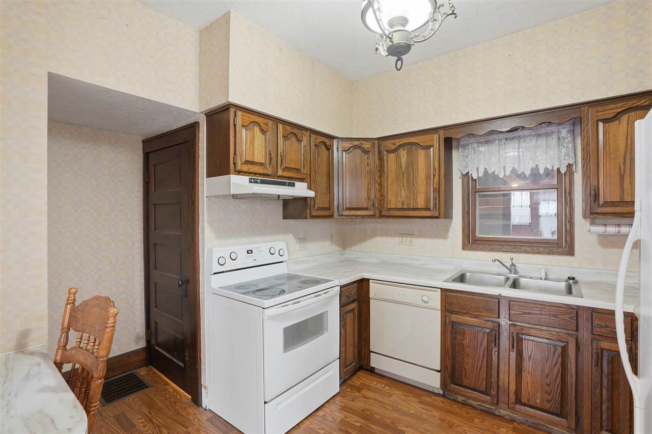 315 E Jackson Street Washington IA 52353