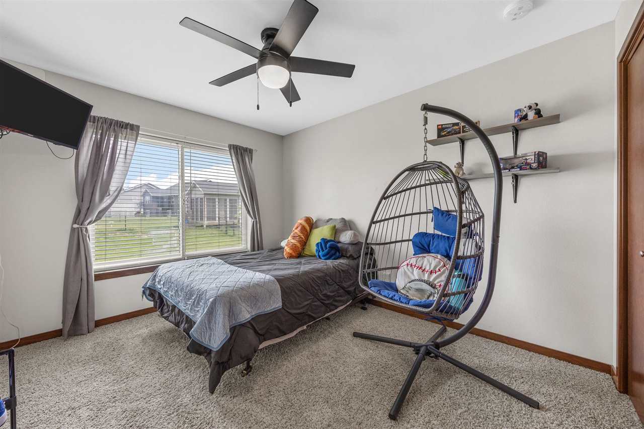 542 Rolling Hills Drive Tiffin IA 52340