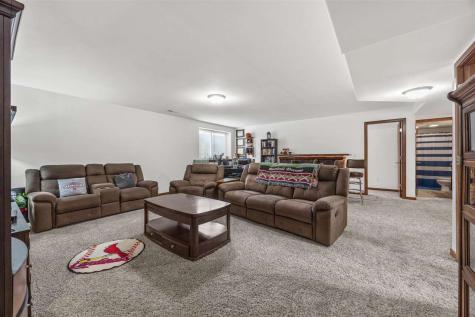 542 Rolling Hills Drive Tiffin IA 52340