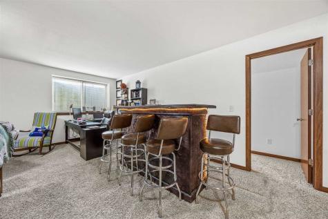 542 Rolling Hills Drive Tiffin IA 52340