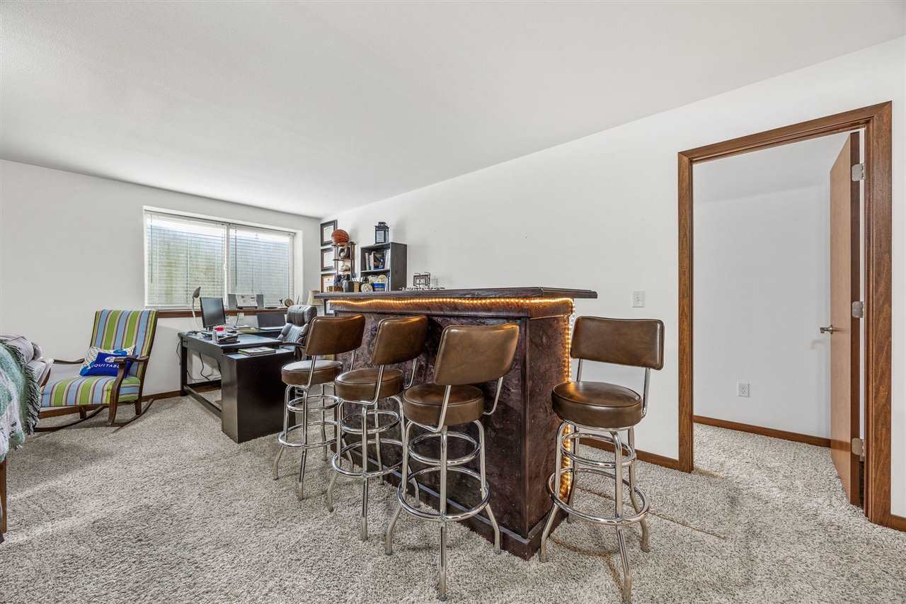 542 Rolling Hills Drive Tiffin IA 52340