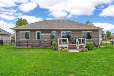 542 Rolling Hills Drive Tiffin IA 52340