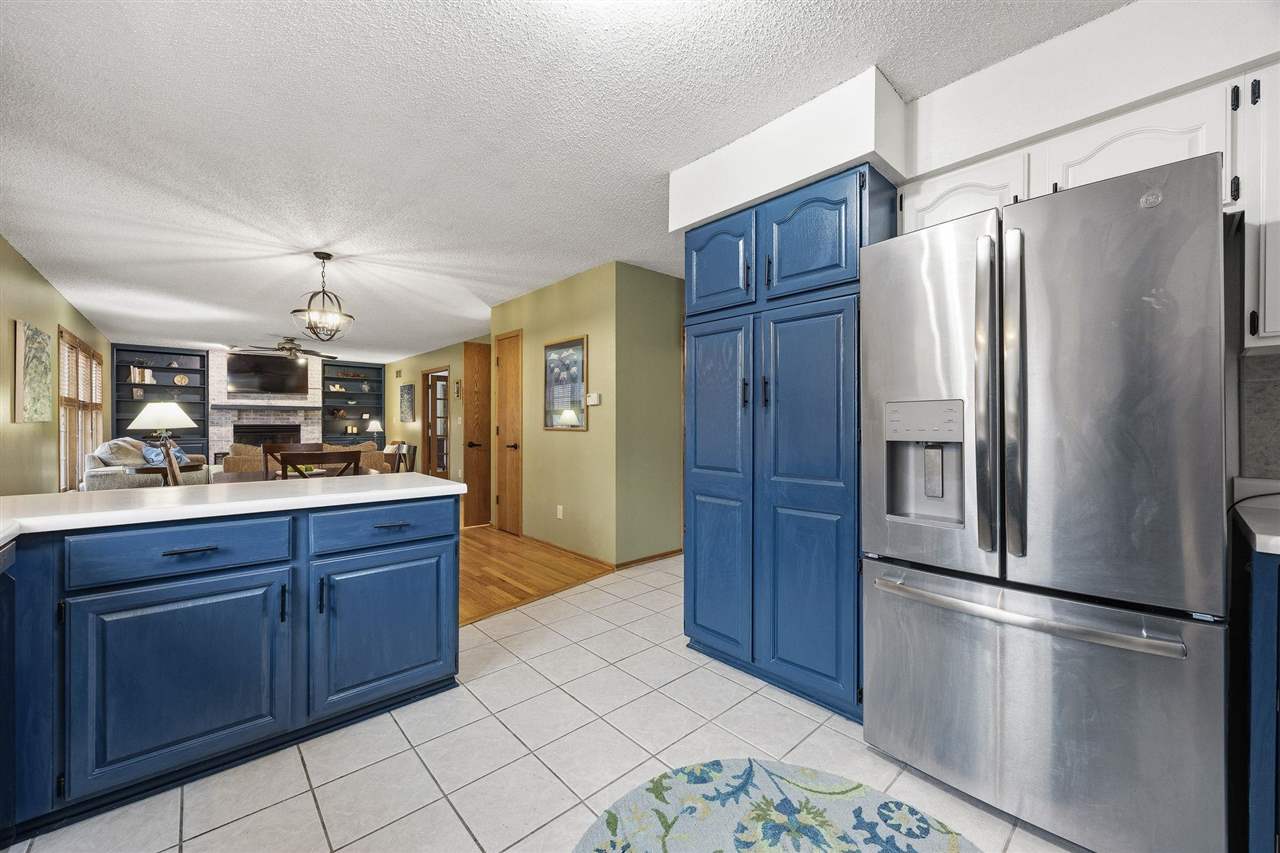 1131 Deerfield Drive Iowa City IA 52246
