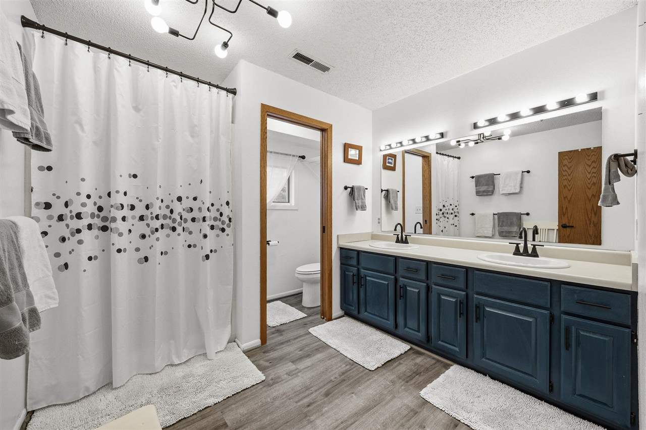 1131 Deerfield Drive Iowa City IA 52246