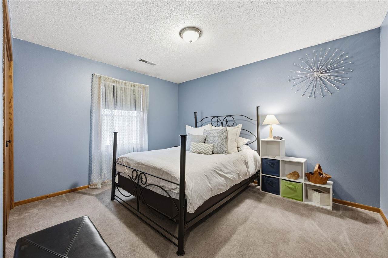1131 Deerfield Drive Iowa City IA 52246