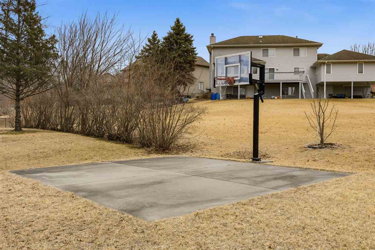 1131 Deerfield Drive Iowa City IA 52246