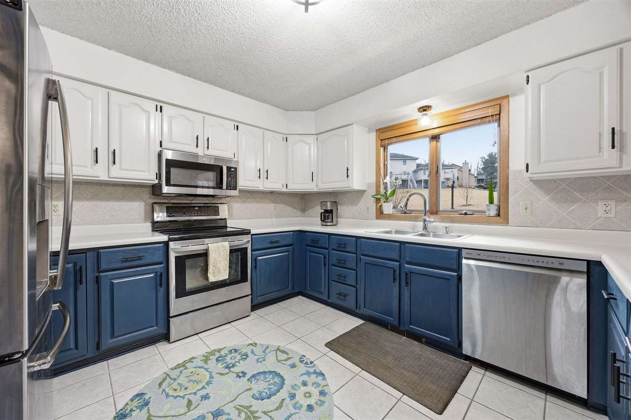 1131 Deerfield Drive Iowa City IA 52246