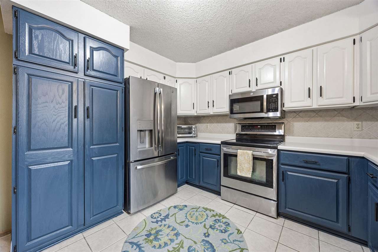1131 Deerfield Drive Iowa City IA 52246