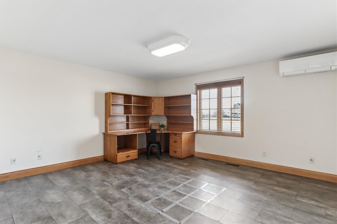 501 Raider Drive Williamsburg IA 52361