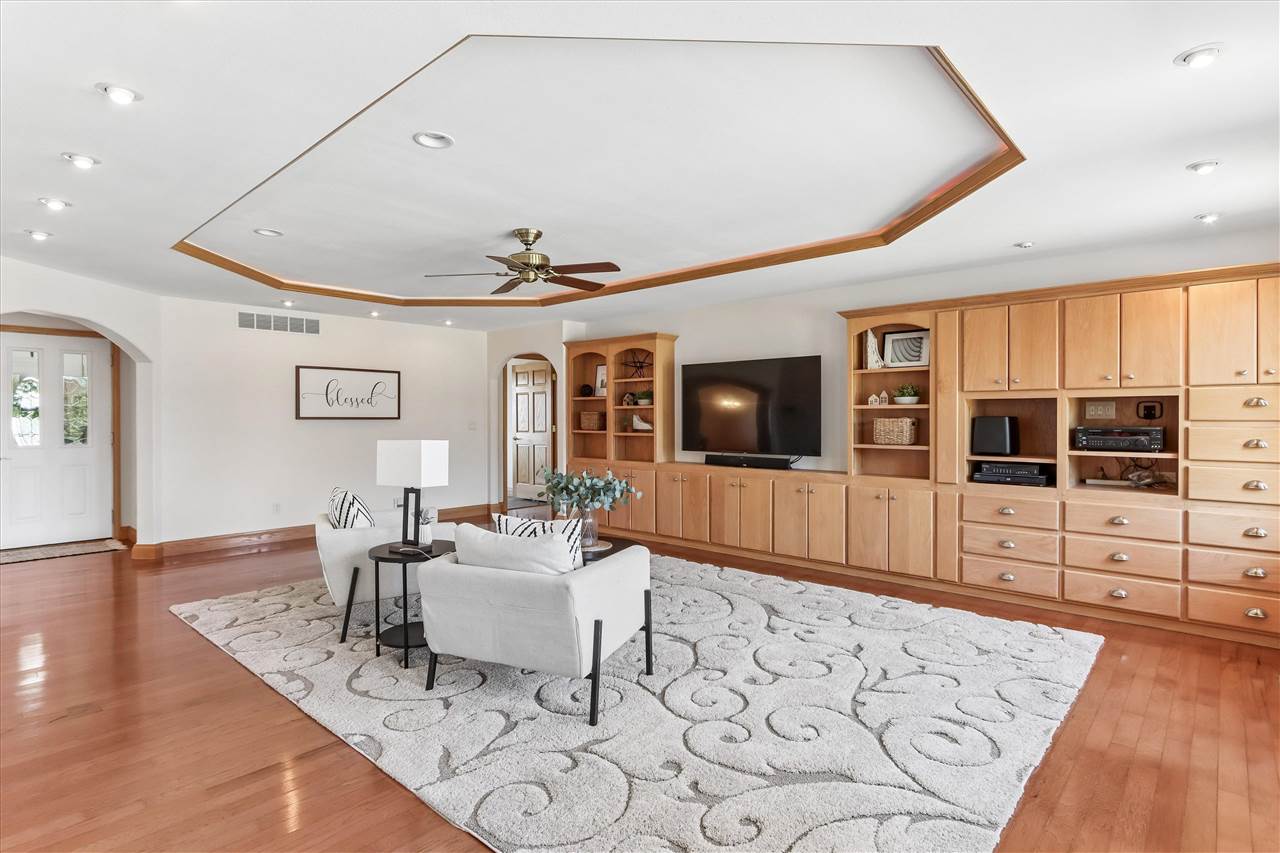 501 Raider Drive Williamsburg IA 52361