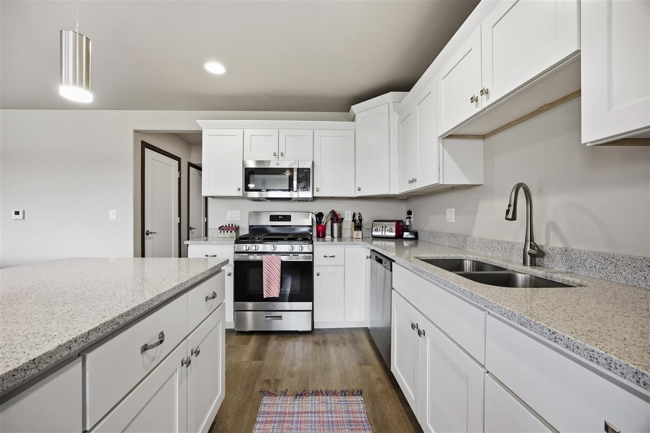 3305 Loethen Lane Coralville IA 52241