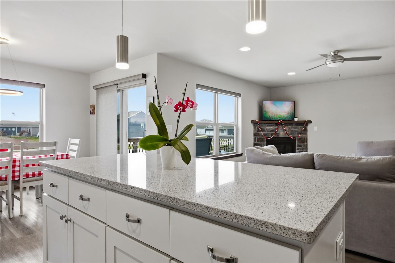 3305 Loethen Lane Coralville IA 52241