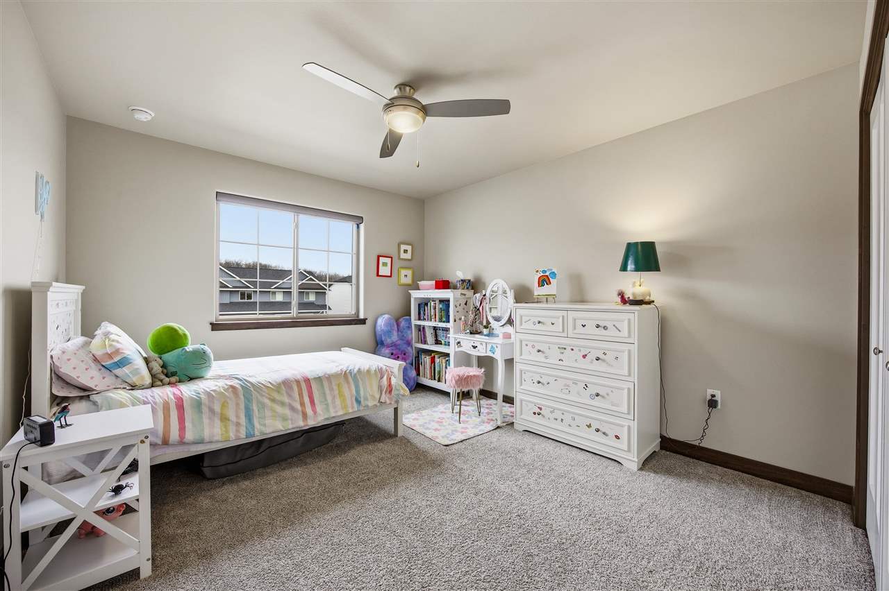 3305 Loethen Lane Coralville IA 52241