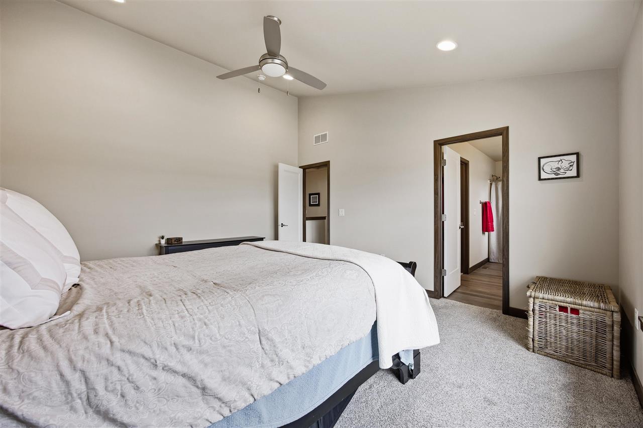 3305 Loethen Lane Coralville IA 52241