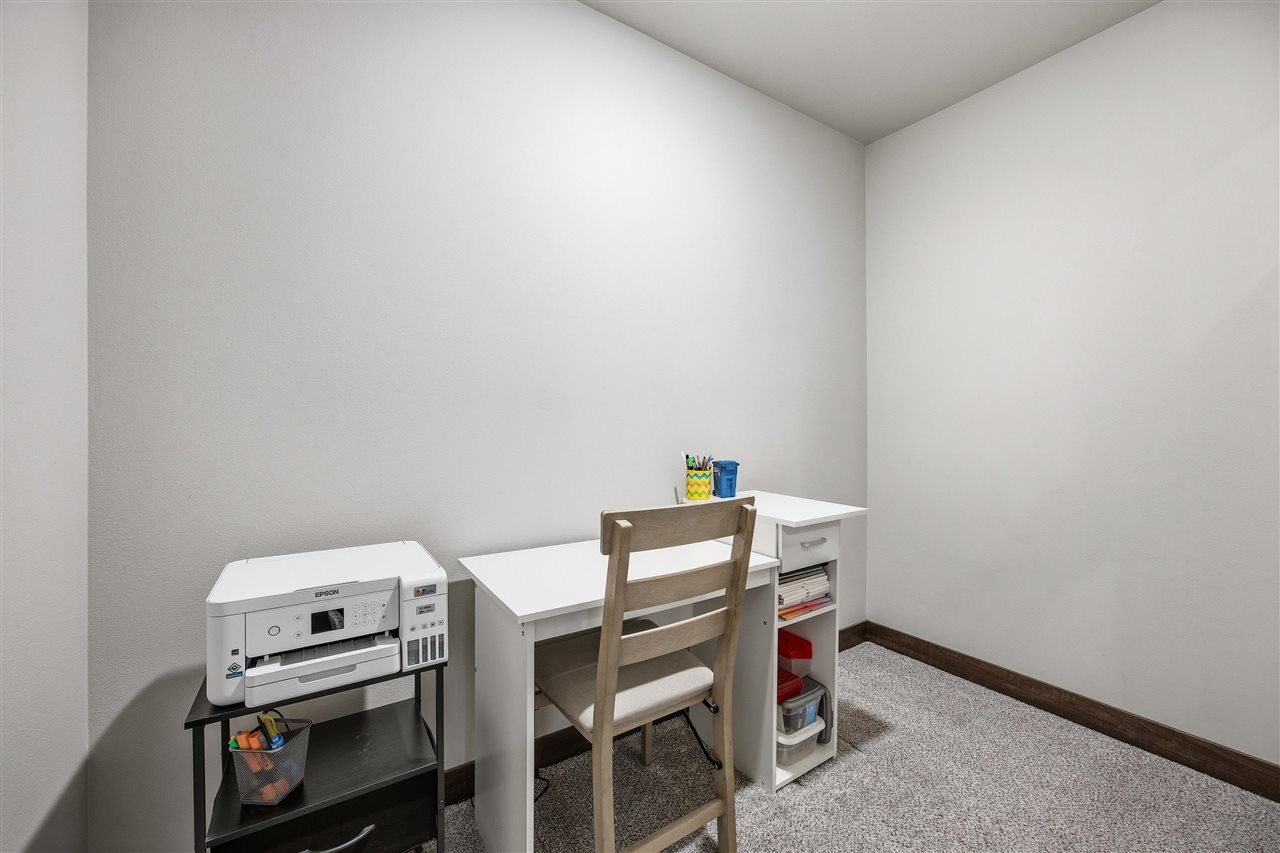 3305 Loethen Lane Coralville IA 52241