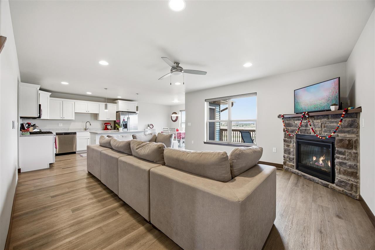 3305 Loethen Lane Coralville IA 52241