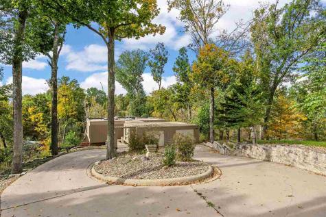 4330 Eaglemere Court SE Cedar Rapids IA 52403