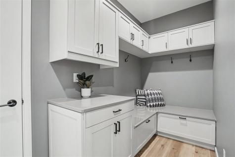 241 Howard Avenue NW Swisher IA 52338