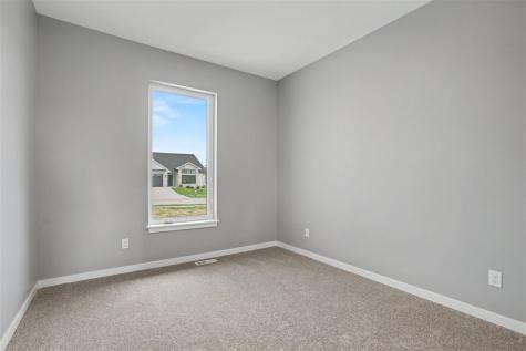 241 Howard Avenue NW Swisher IA 52338