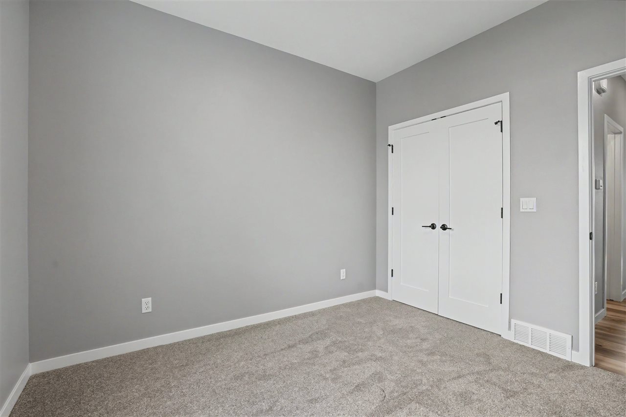 241 Howard Avenue NW Swisher IA 52338
