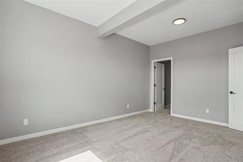 241 Howard Avenue NW Swisher IA 52338
