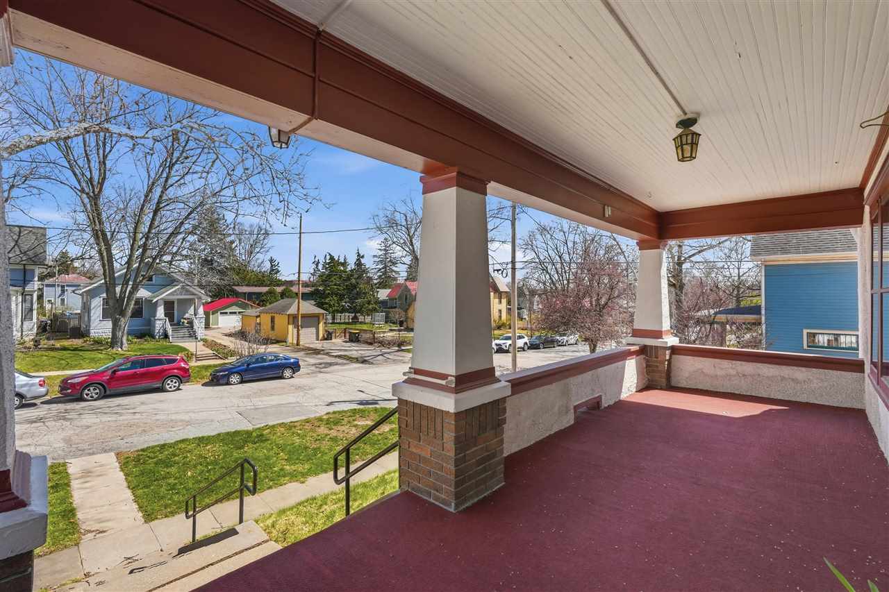 621 N Van Buren Street Iowa City IA 52245
