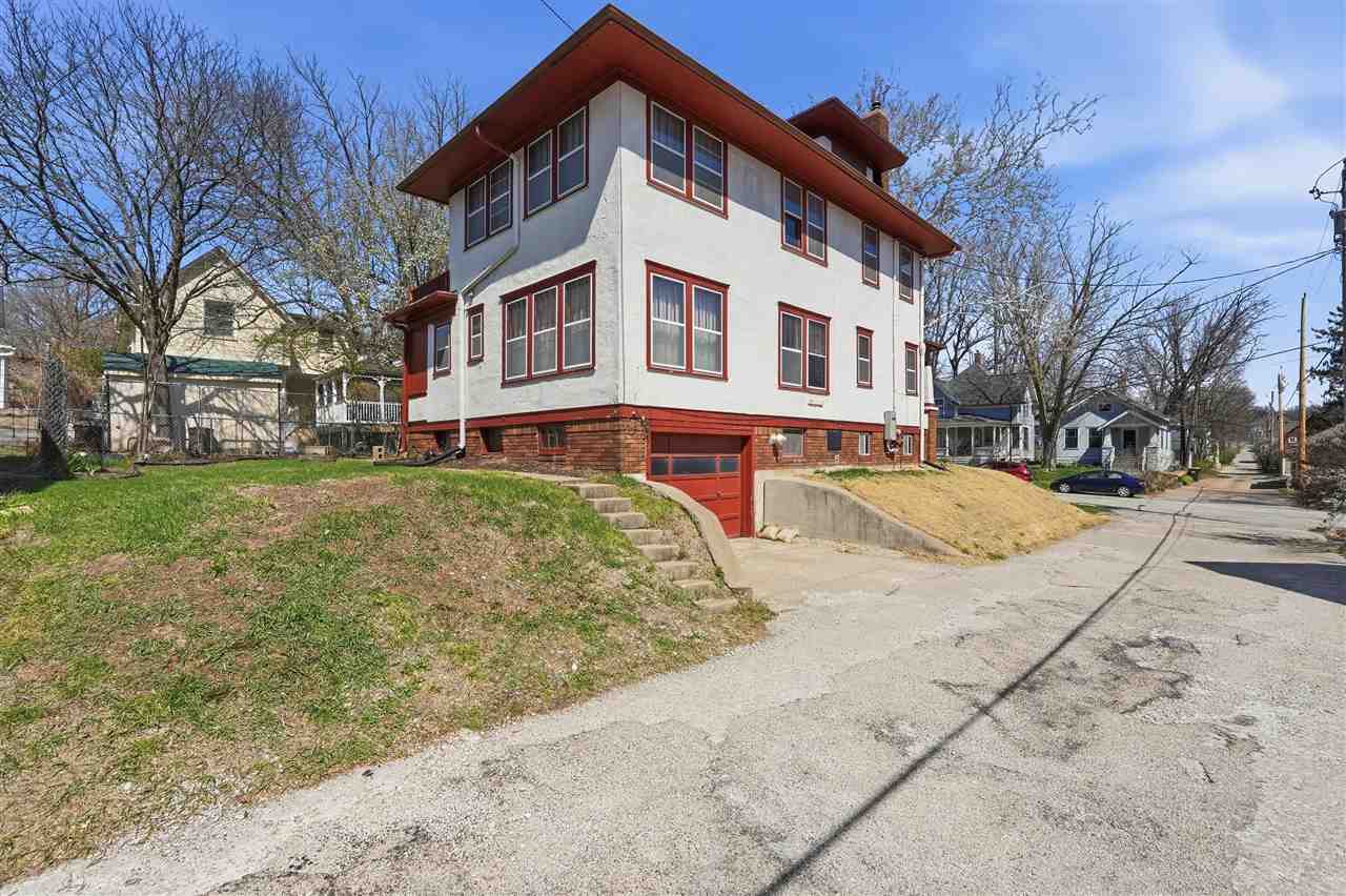 621 N Van Buren Street Iowa City IA 52245