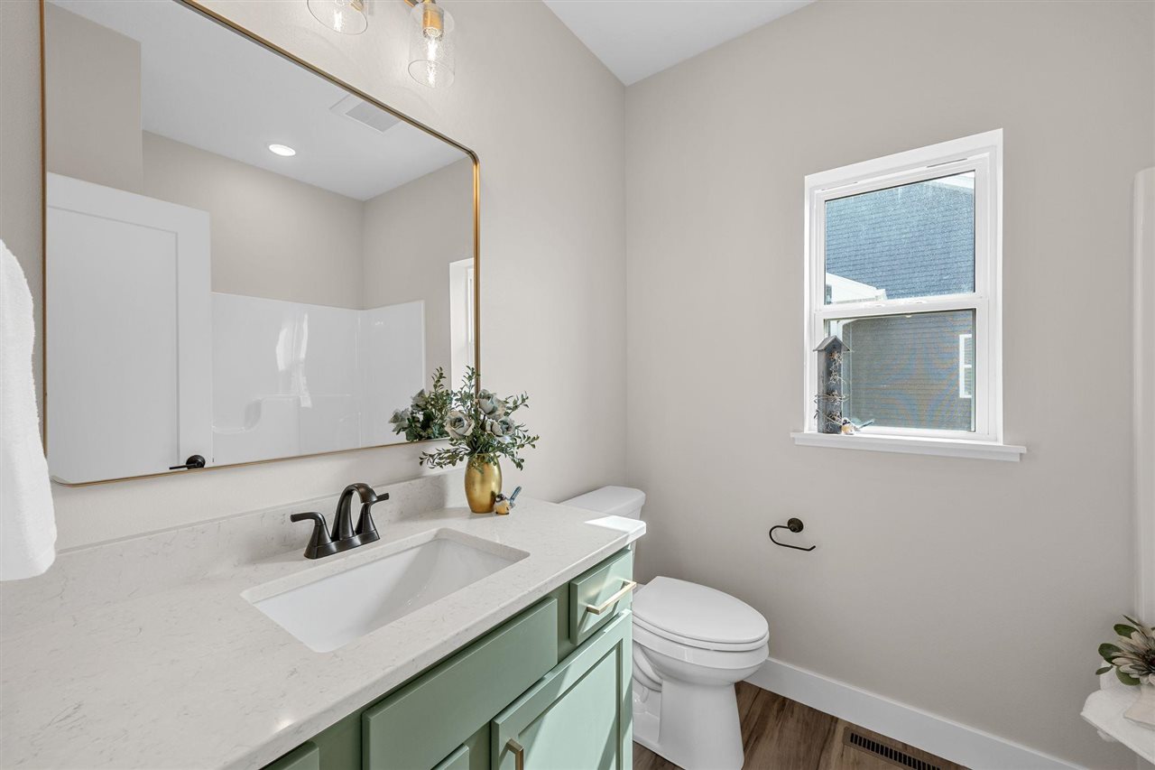 3009 Prairielight Court Hiawatha IA 52233