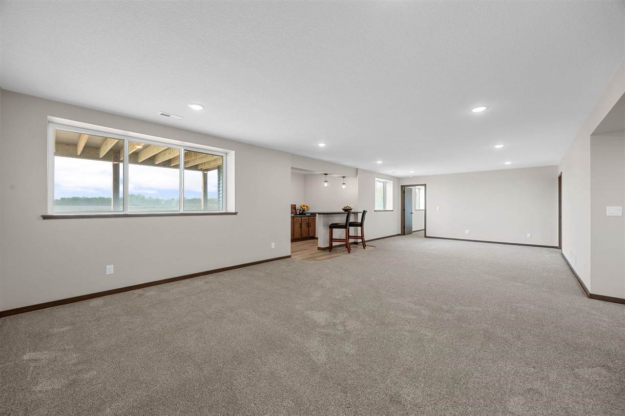 3009 Prairielight Court Hiawatha IA 52233