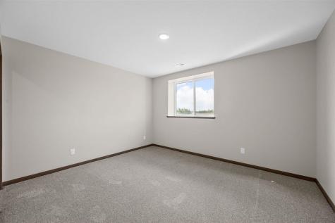 3009 Prairielight Court Hiawatha IA 52233