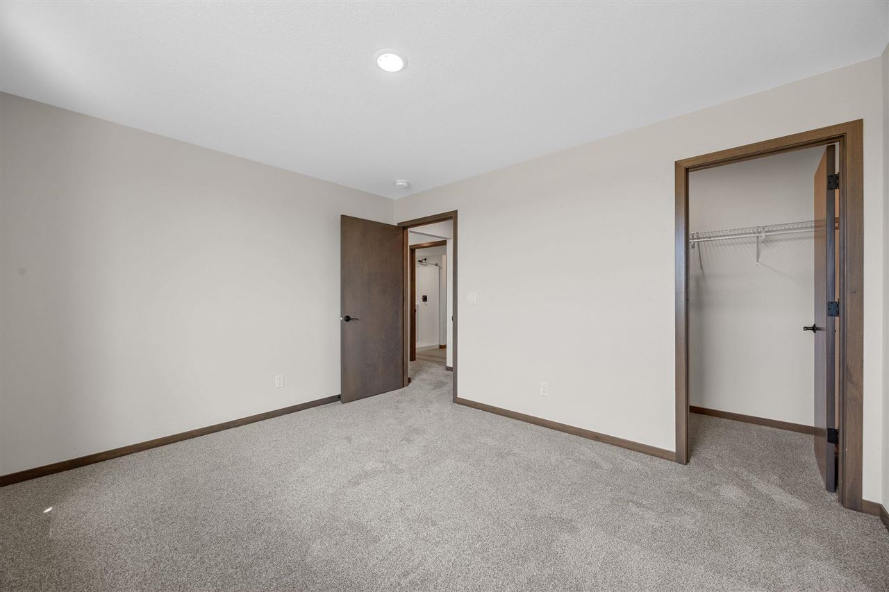3009 Prairielight Court Hiawatha IA 52233