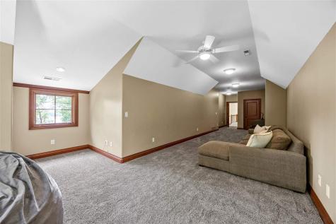 3220 Ever Tree Lane NE Solon IA 52333