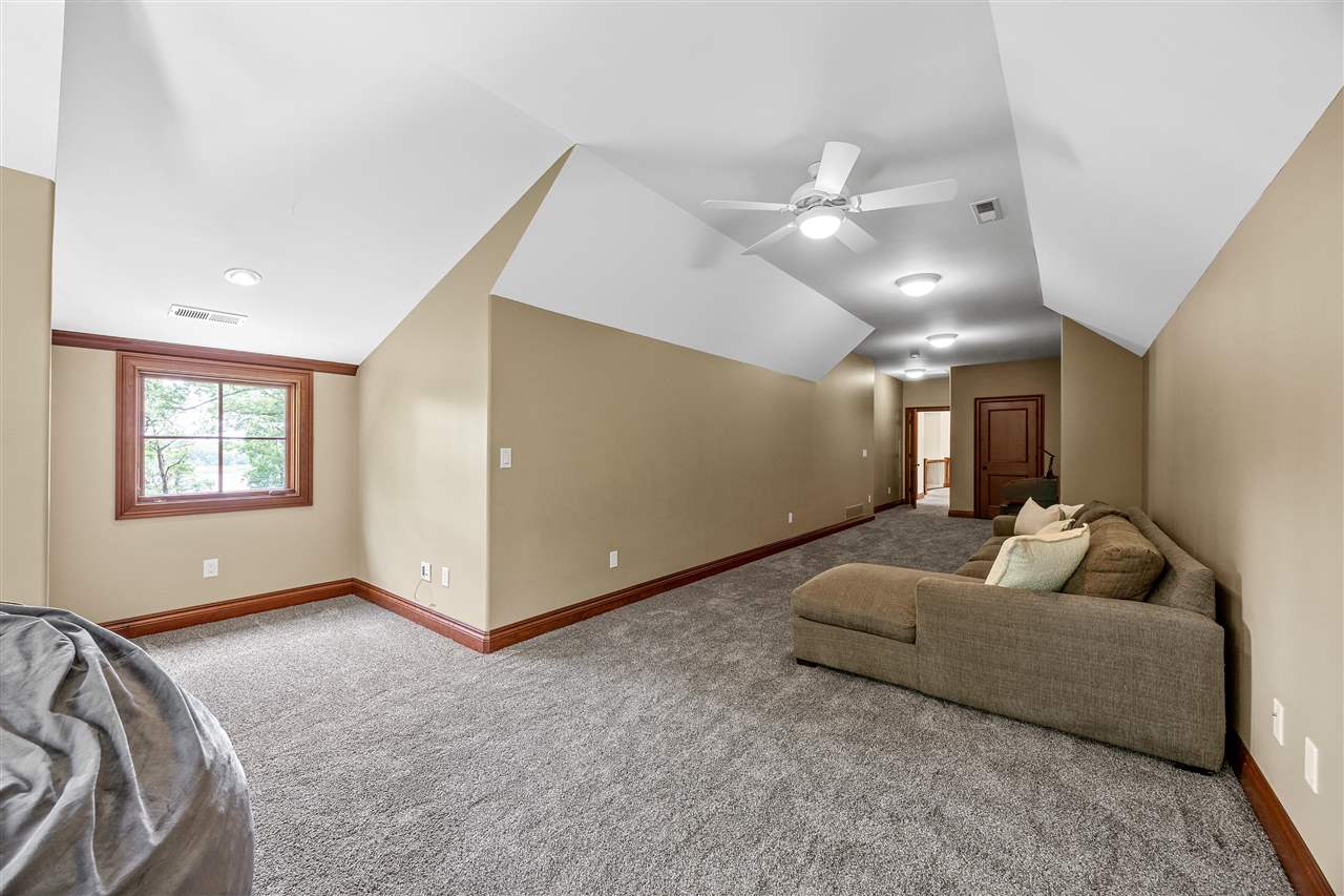 3220 Ever Tree Lane NE Solon IA 52333