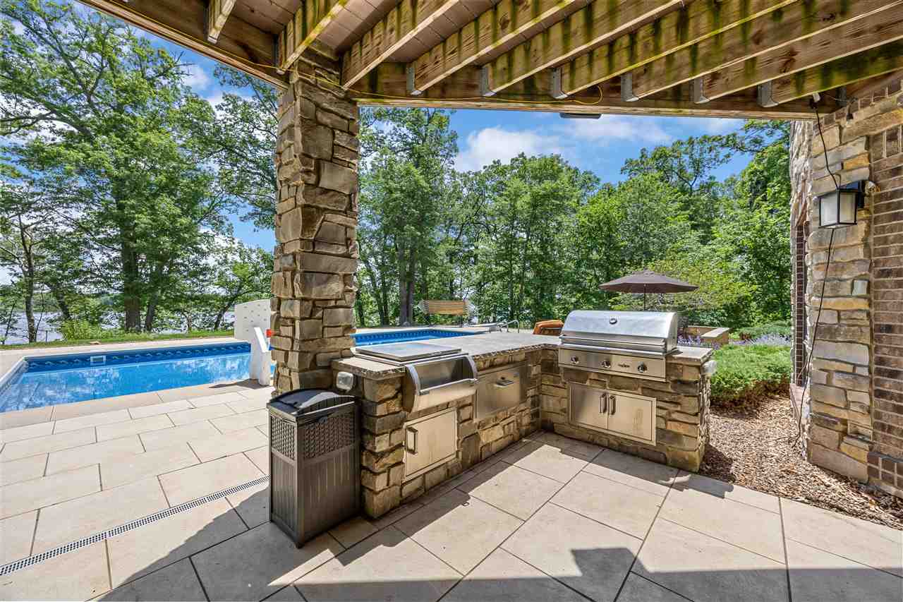 3220 Ever Tree Lane NE Solon IA 52333
