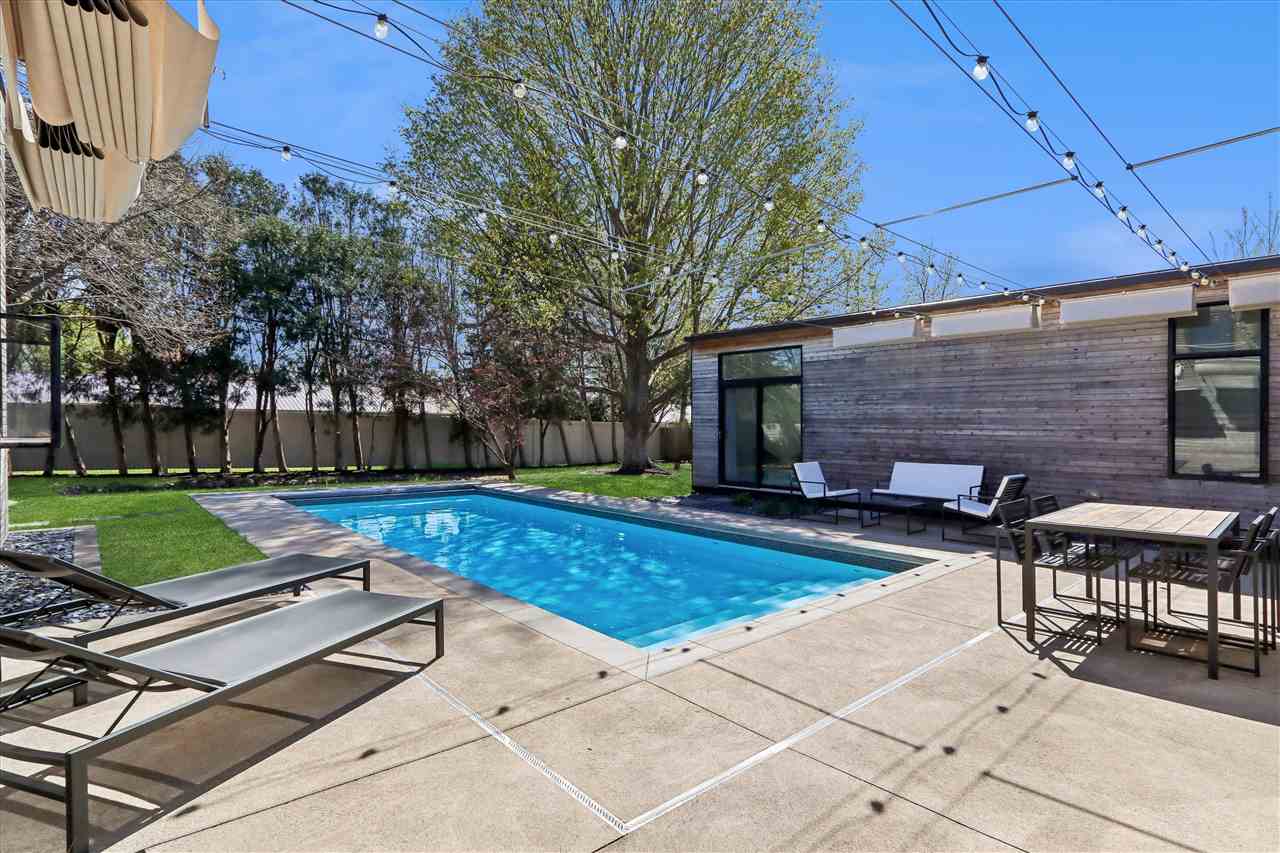 323 Koser Avenue Iowa City IA 52246