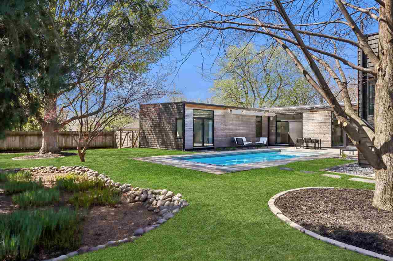 323 Koser Avenue Iowa City IA 52246