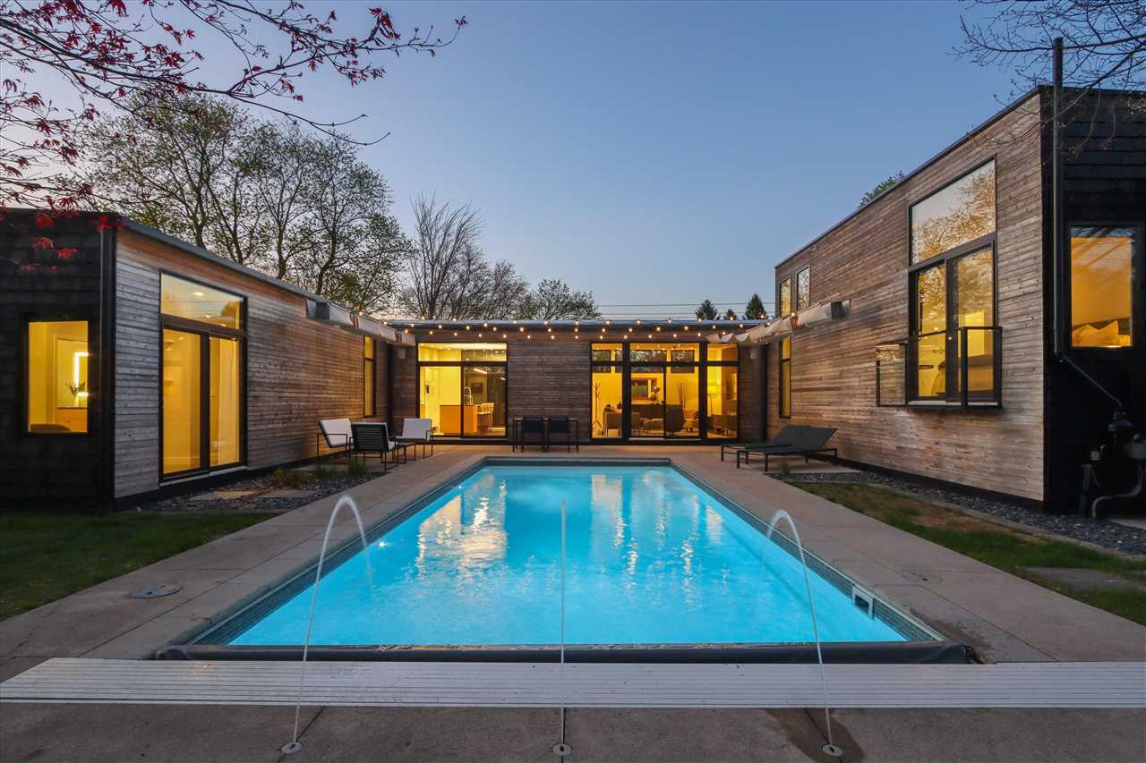 323 Koser Avenue Iowa City IA 52246