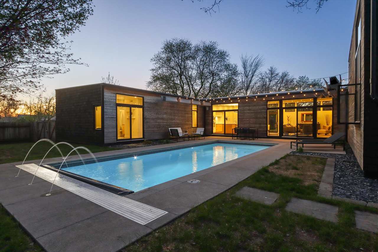 323 Koser Avenue Iowa City IA 52246