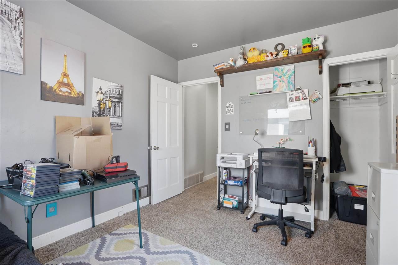 27 Prospect Place Iowa City IA 52246