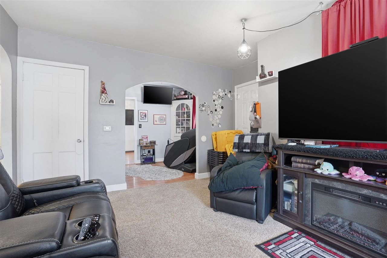 27 Prospect Place Iowa City IA 52246