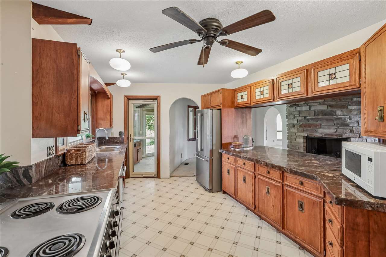 230 N Navajo Lane North English IA 52316