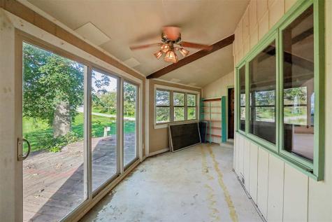 230 N Navajo Lane North English IA 52316