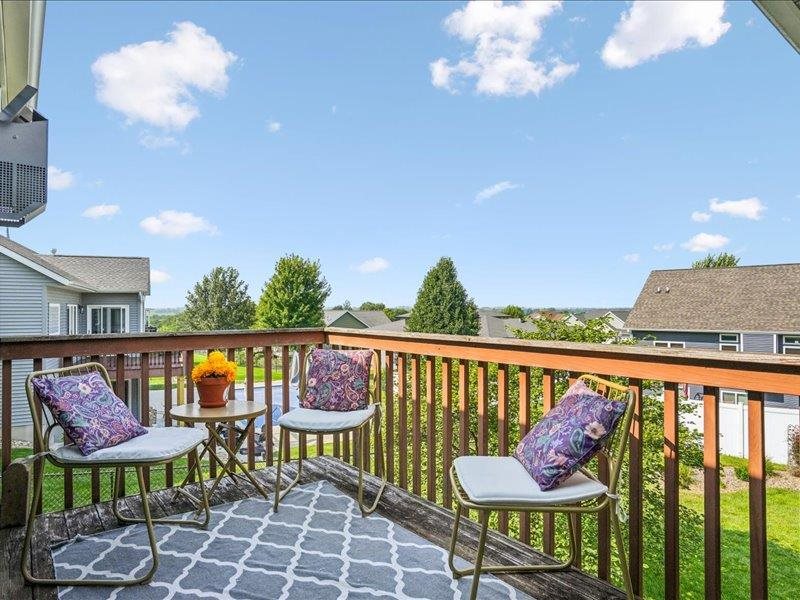 115 Ridge Drive Fairfax IA 52228