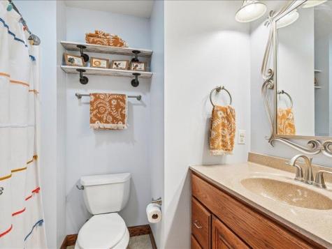 115 Ridge Drive Fairfax IA 52228
