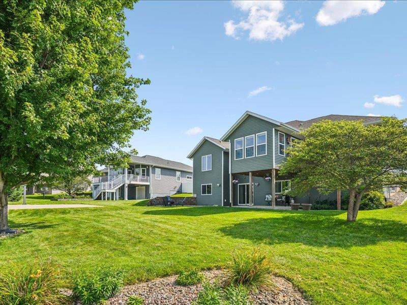 115 Ridge Drive Fairfax IA 52228