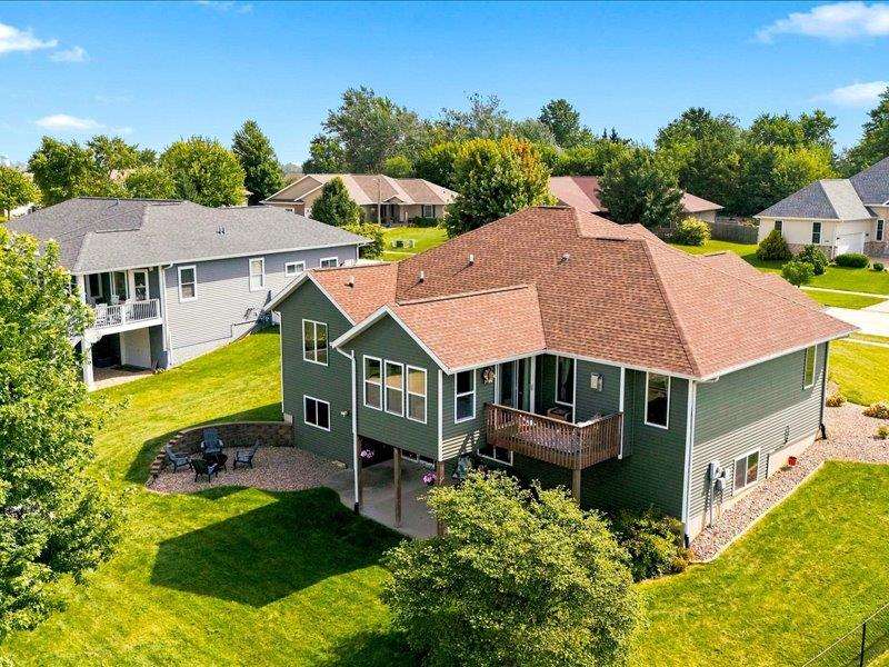115 Ridge Drive Fairfax IA 52228