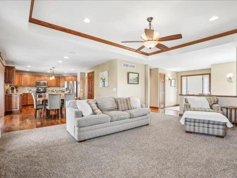 115 Ridge Drive Fairfax IA 52228